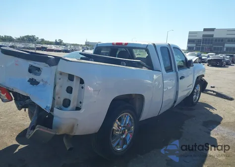 2008 Chevrolet Silverado 1500 Work Truck z USA, uszkodzony, nr VIN 2GCEC19C281305905